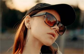 Italian sunglasses for women - Trads co